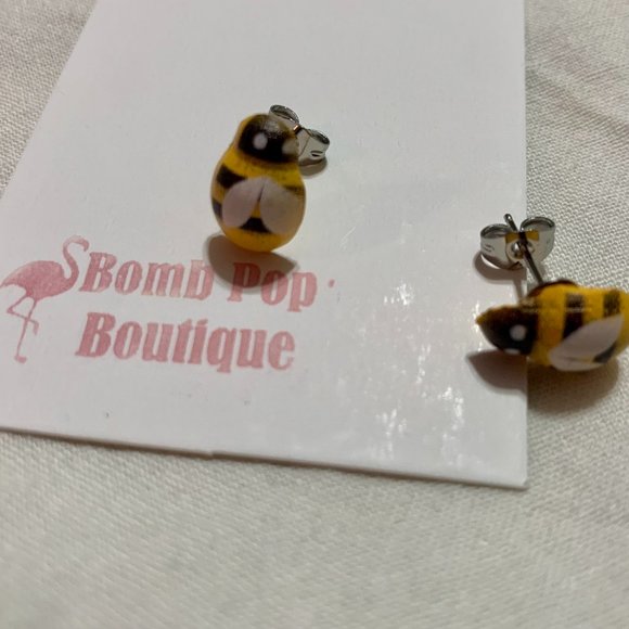 Tiny Bumblebee  Dollhouse Miniature Stud Earrings - Upcycled Button Ears - Honey - Picture 1 of 5